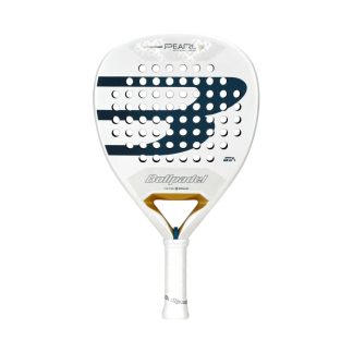 foto frontale della racchetta Bullpadel Pearl 2026